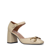 Puntera+ talón con pulsera y adorno en piel beis