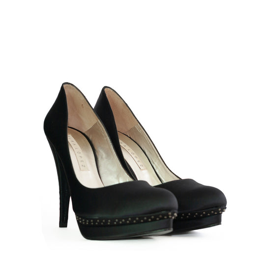 FH280-Salón plataforma con tachas en raso negro