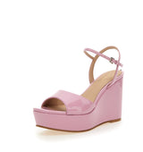 ZIONE - Cuña media en charol rosa