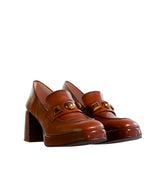 Mocasín plataforma en piel cuero