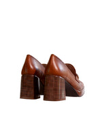 Mocasín plataforma en piel cuero