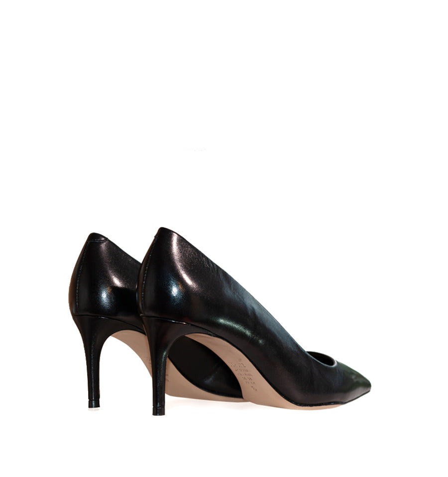 Stiletto medio en piel negro