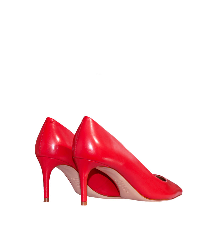 Stiletto medio en piel rojo