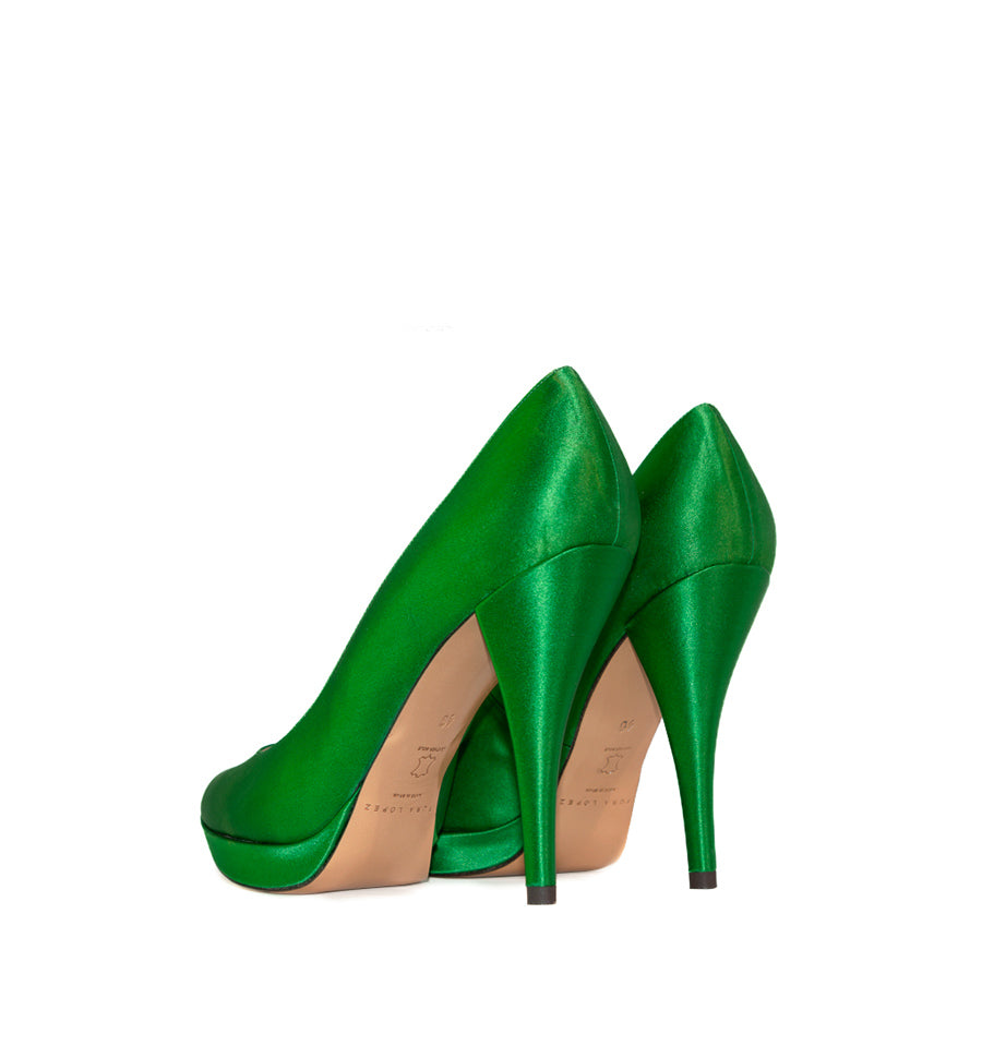 FJ975- Salón plataforma en raso verde