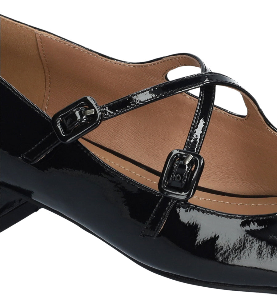 CARDIFF Merceditas baja cruzada en negro