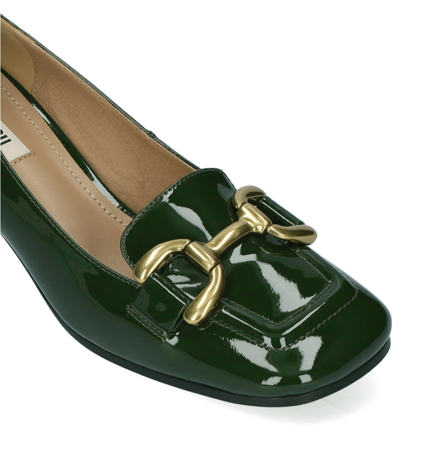 VALENCIA Mocasín solapa baja en charol verde