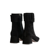 Botín con hebilla en ante negro