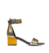 Sandalia en grabado serpiente amarillo.