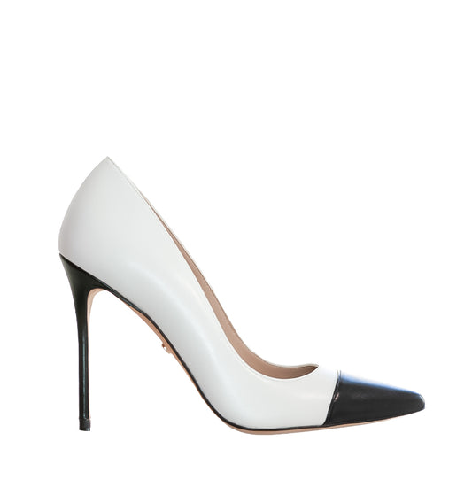 Stiletto alto chanel en blanco