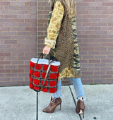 Botín escote "V" con plataforma en piel grabada marron