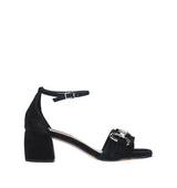 Sandalia con pulsera y estribo en negro