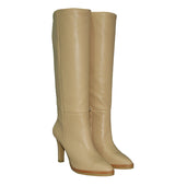 Bota recta con piso crepe en piel beis