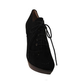 L219 Zapato abotinado con cordón y picados