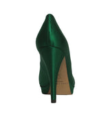 FJ975-Salón de Pura López con plataforma