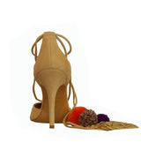 VANGELA - Sandalia alta y borlones de colores