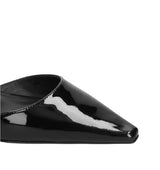 Destalonado con pulsera en charol negro