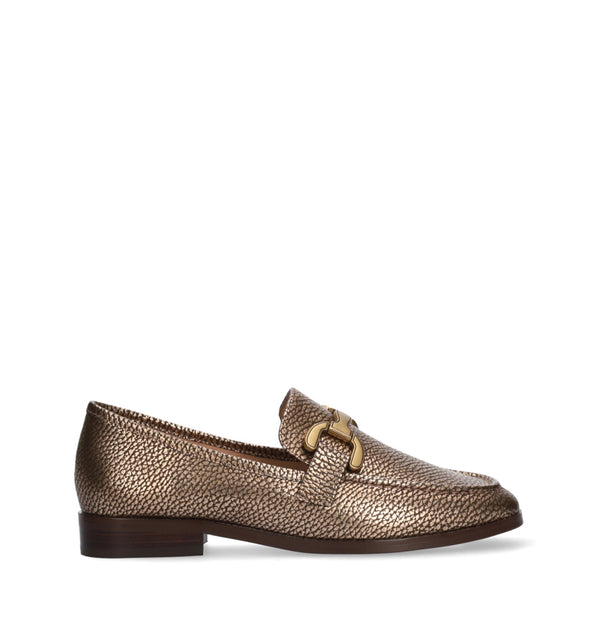 Mocasín estribo en piel bronce
