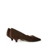 Salón kitten-heel en ante marrón