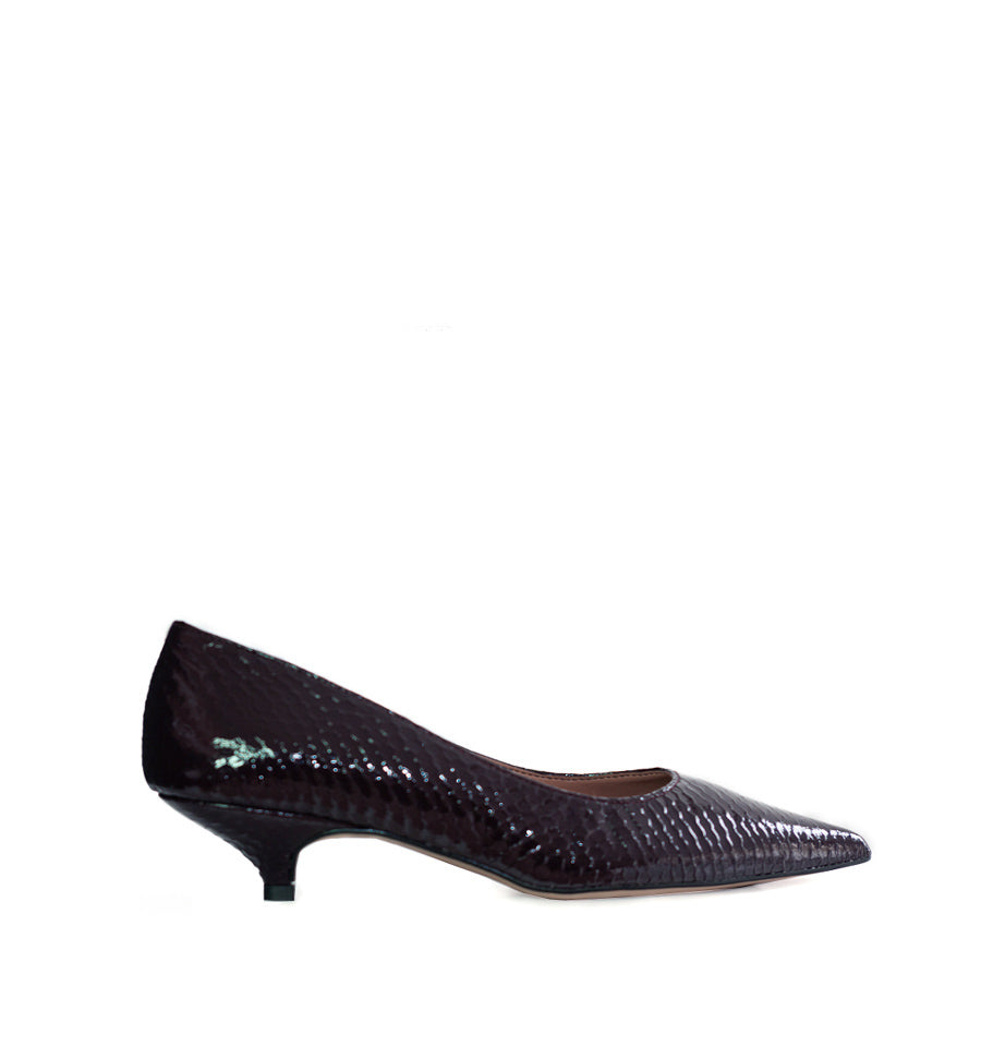 Salón kitten-heel en grabado negro