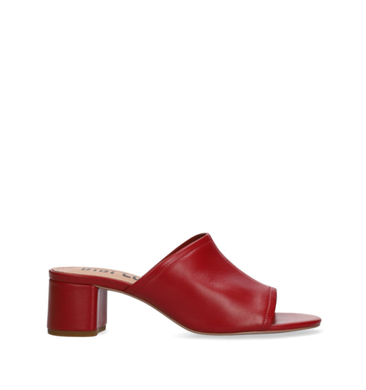 AMIRA Zueco en piel rojo