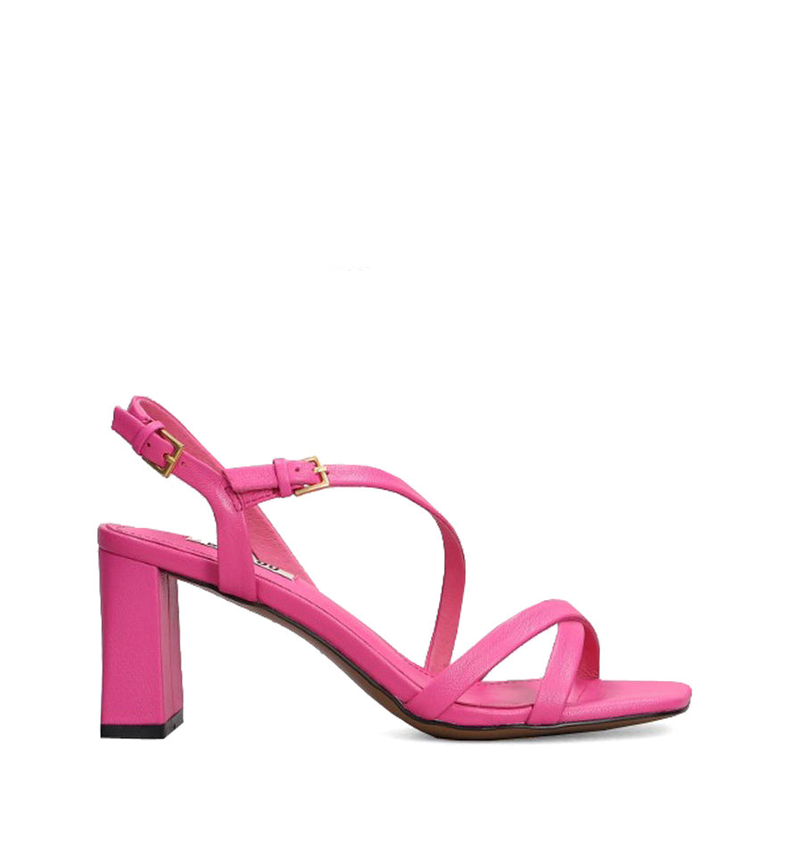 F613 - Sandalia con tiras "S" en piel fuxia