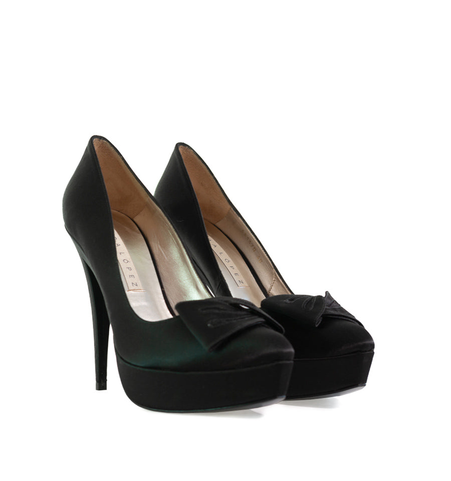 FH675-Salón plataforma con lazo en raso negro