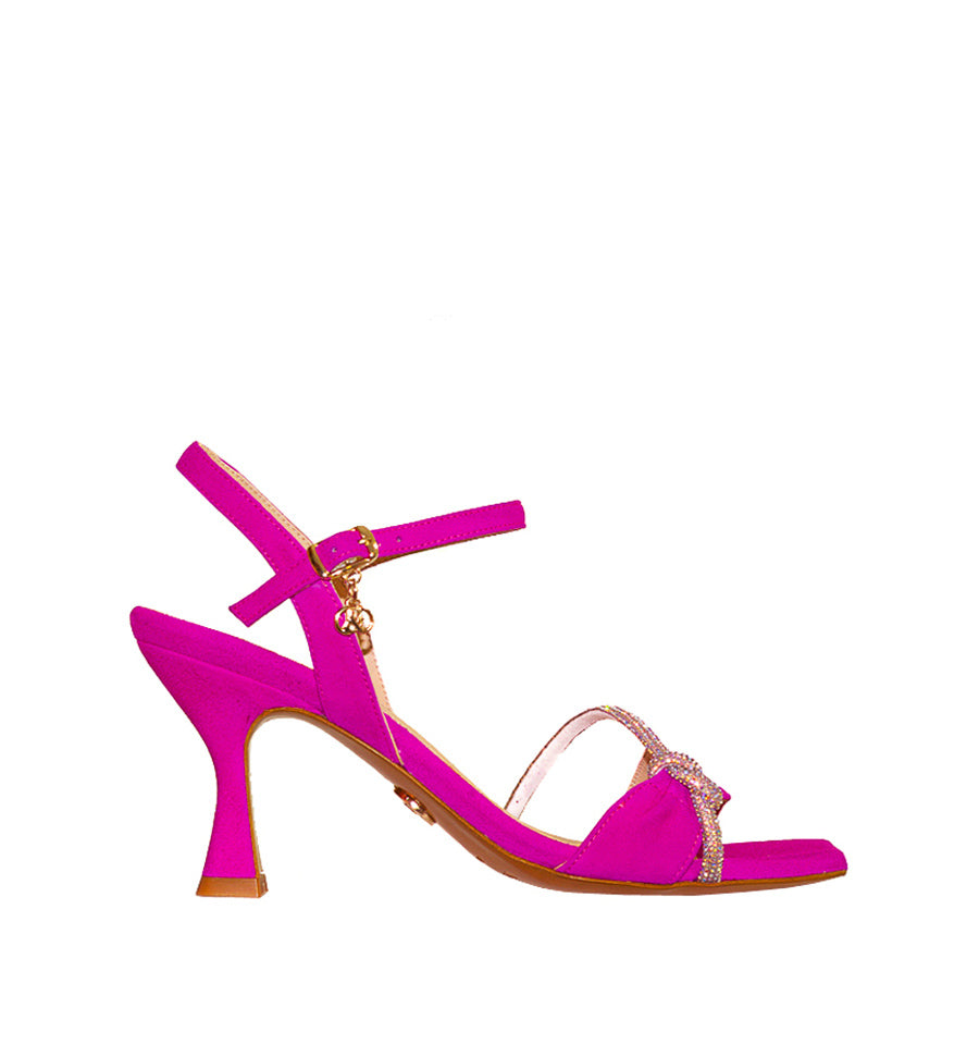 F2719 - Sandalia con tira cristal en ante fuxia
