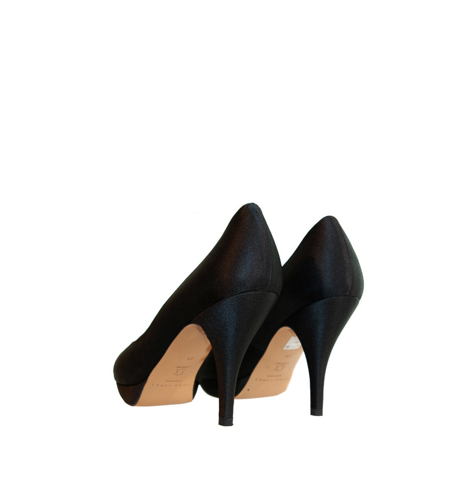 FJ1200- Salón medio plataforma en raso negro