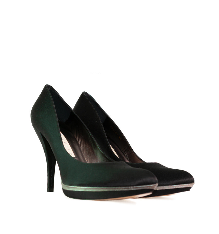 FJ975- Salón plataforma en raso negro