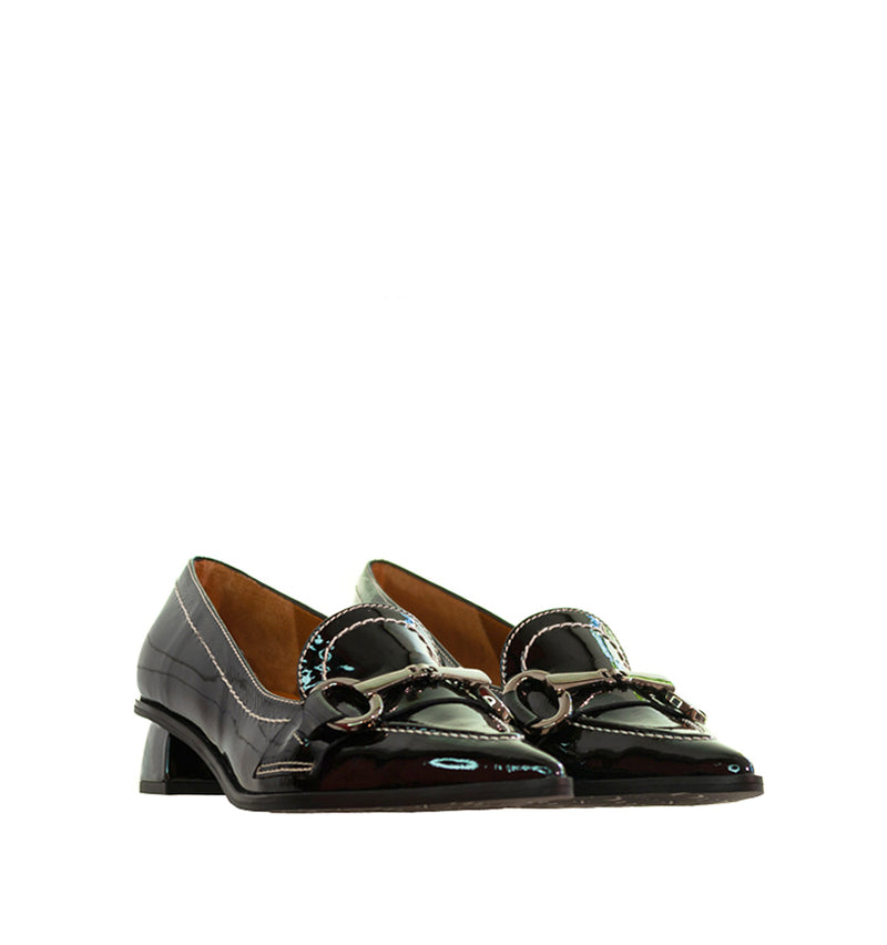 Mocasín bajo con estribo en negro