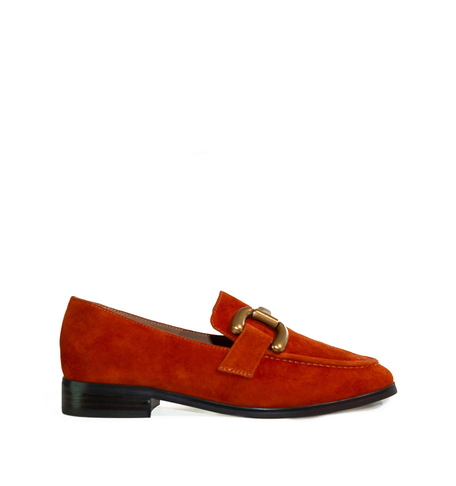VELA Mocasín estribo en ante naranja