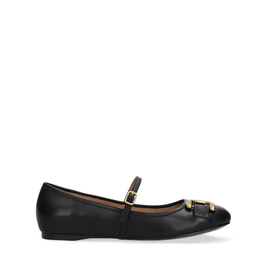 Merceditas estribo en piel negro