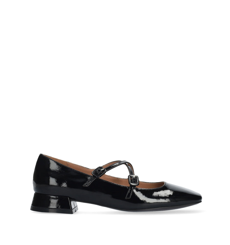 CARDIFF Merceditas baja cruzada en negro