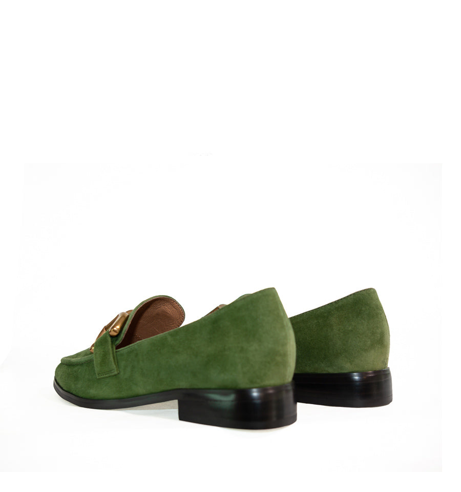 VELA Mocasín estribo en ante verde
