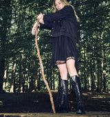 Bota con cordones en piel negro