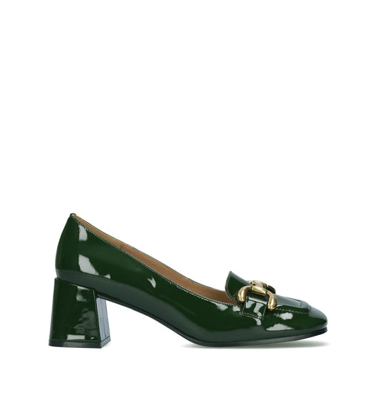 VALENCIA Mocasín solapa baja en charol verde