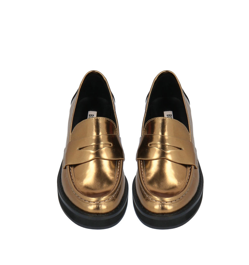 Mocasín track en piel oro