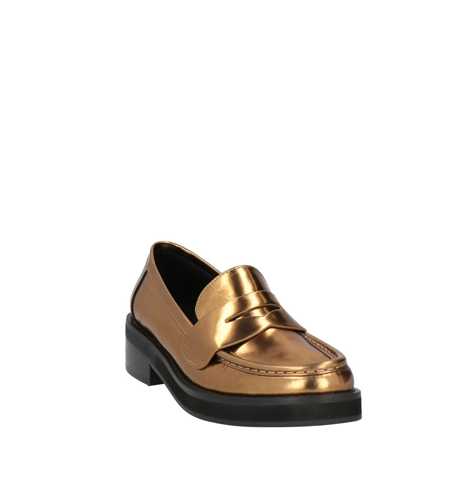 Mocasín track en piel oro