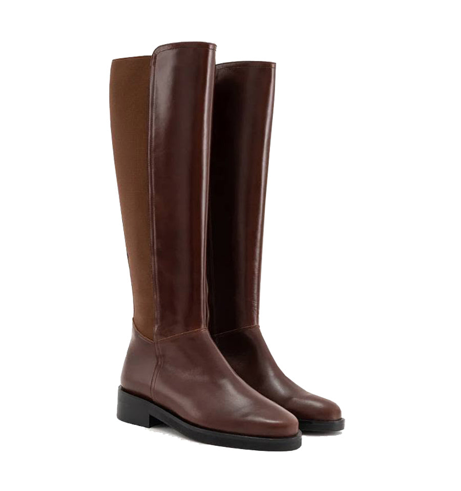 Bota con elástico trasero en piel avellana