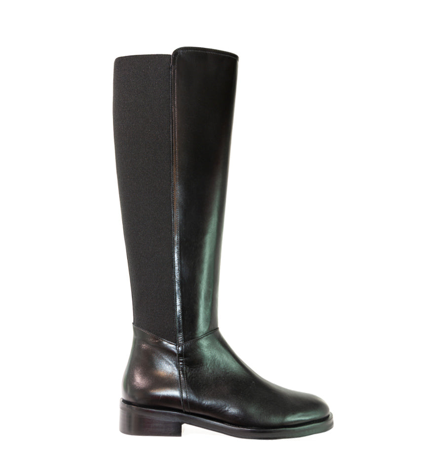 Bota con elástico trasero en piel negro
