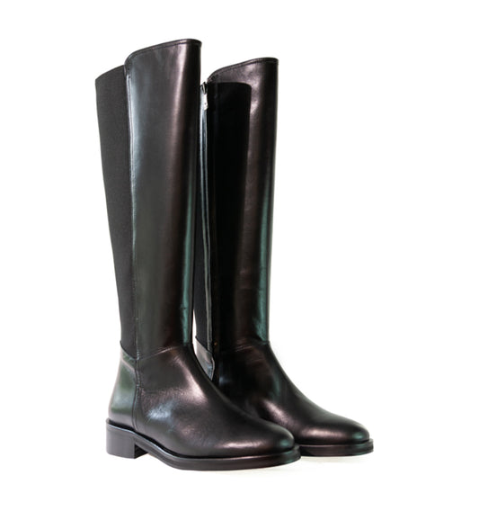 Bota con elástico trasero en piel negro