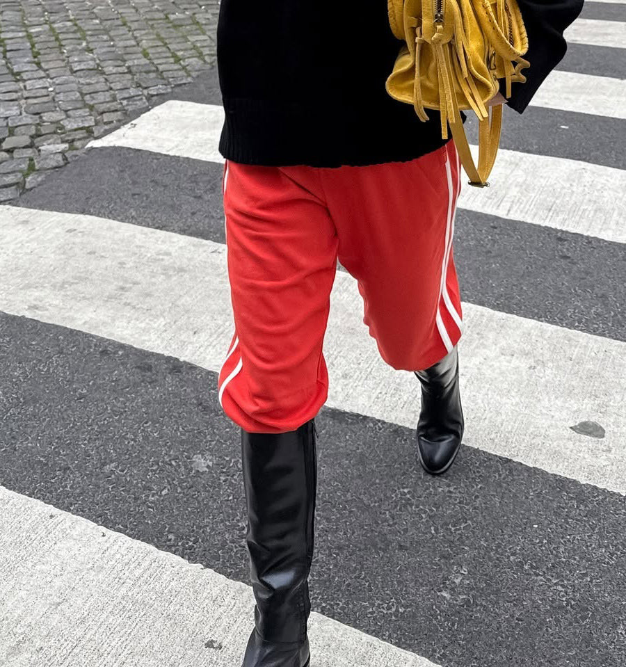 Bota con elástico trasero en piel negro