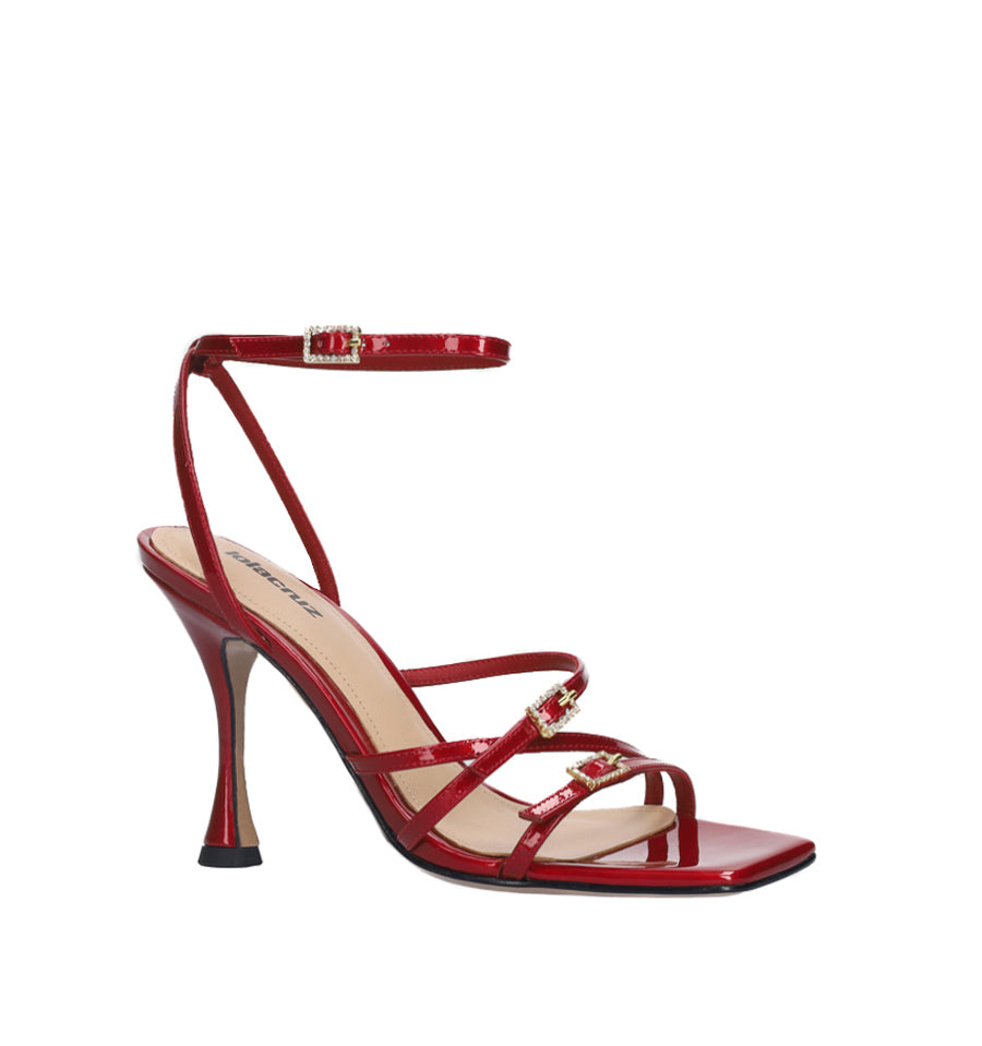 H128 - Sandalia con hebillas joya en rojo