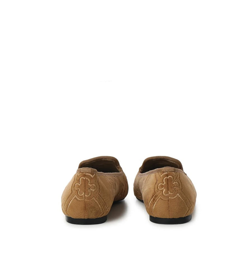 Veneciana de terciopelo camel