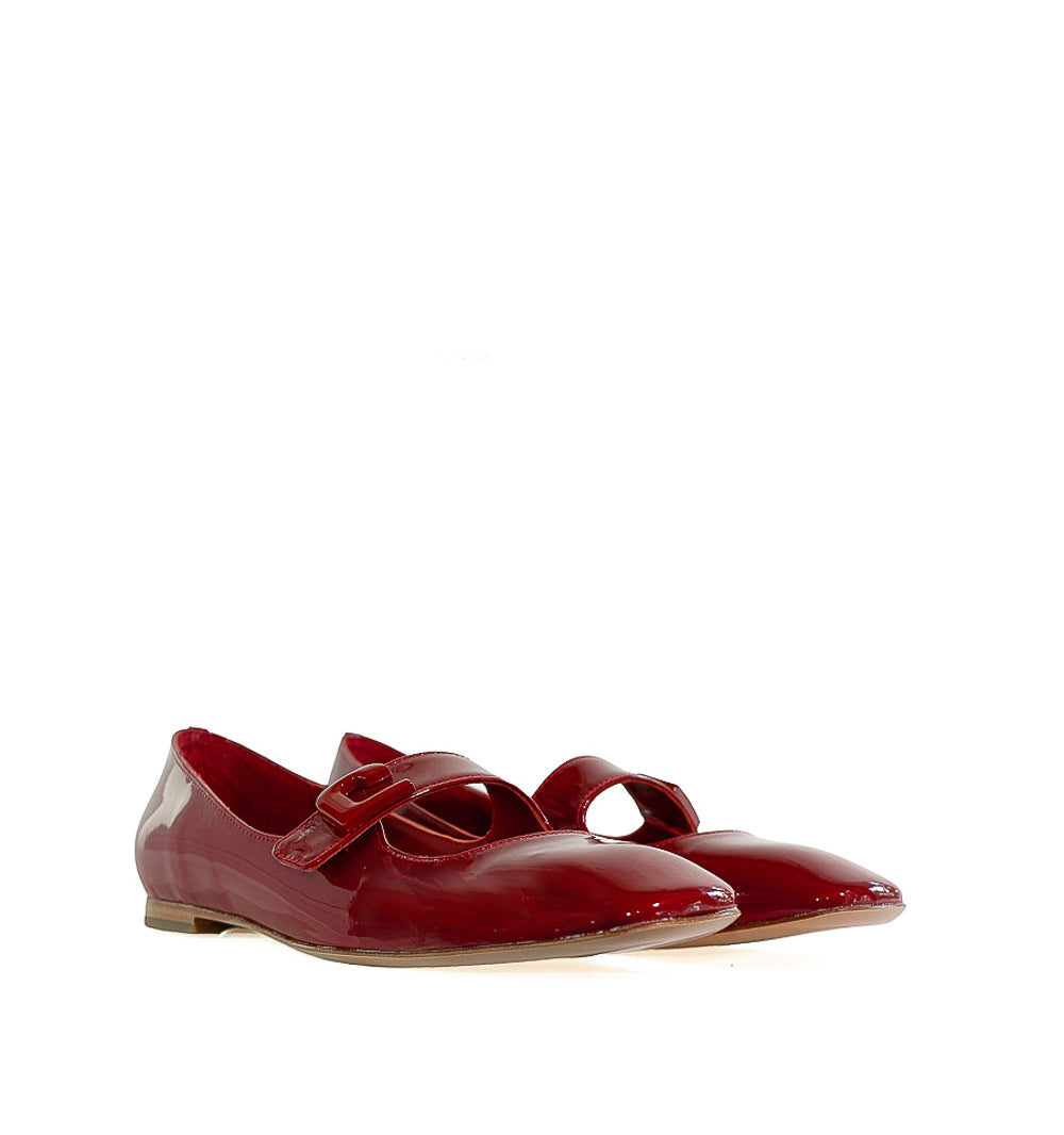 LOLA Merceditas en charol rojo