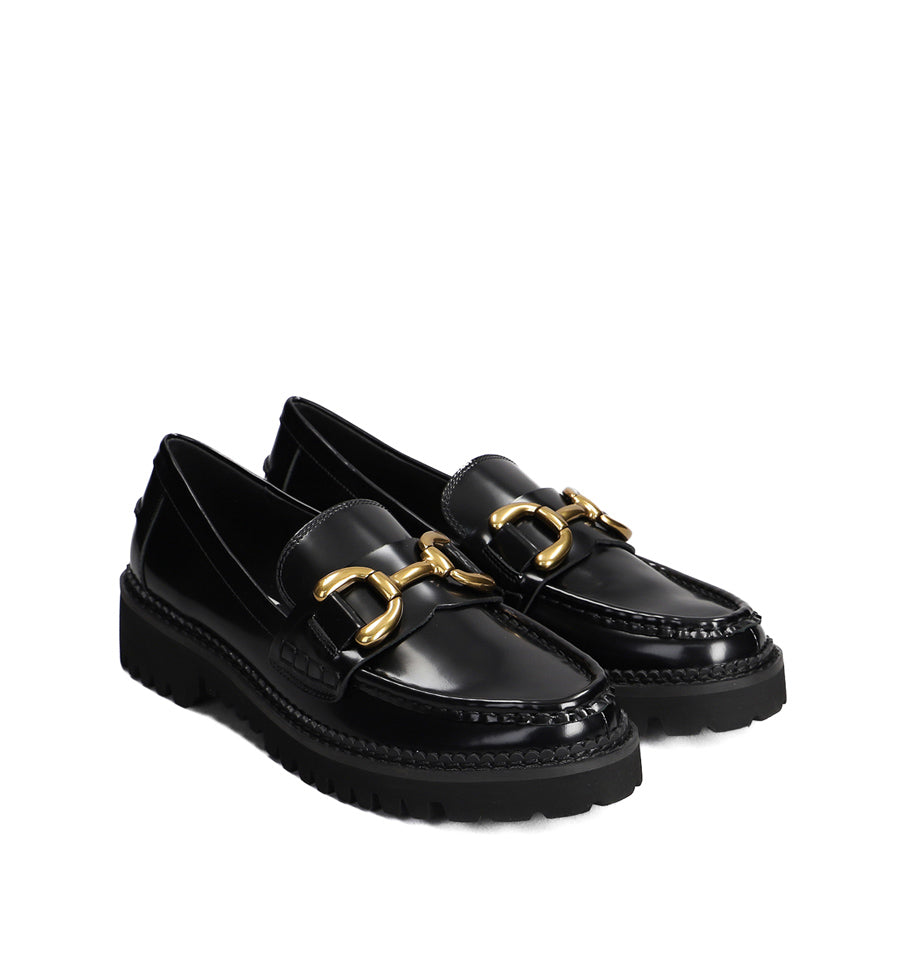 Mocasín piso track en negro