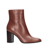 Botín puntera redonda en piel marrón