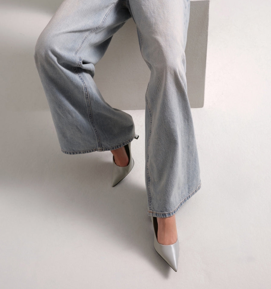 MILAH Salón clásico en piel gris