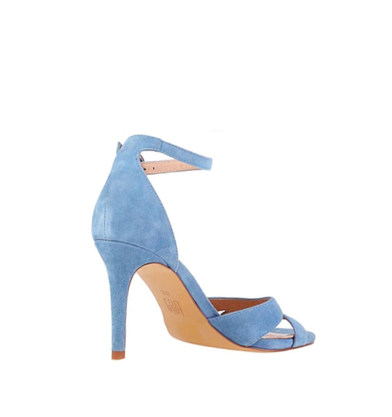 Sandalia con pulsera en azul-j