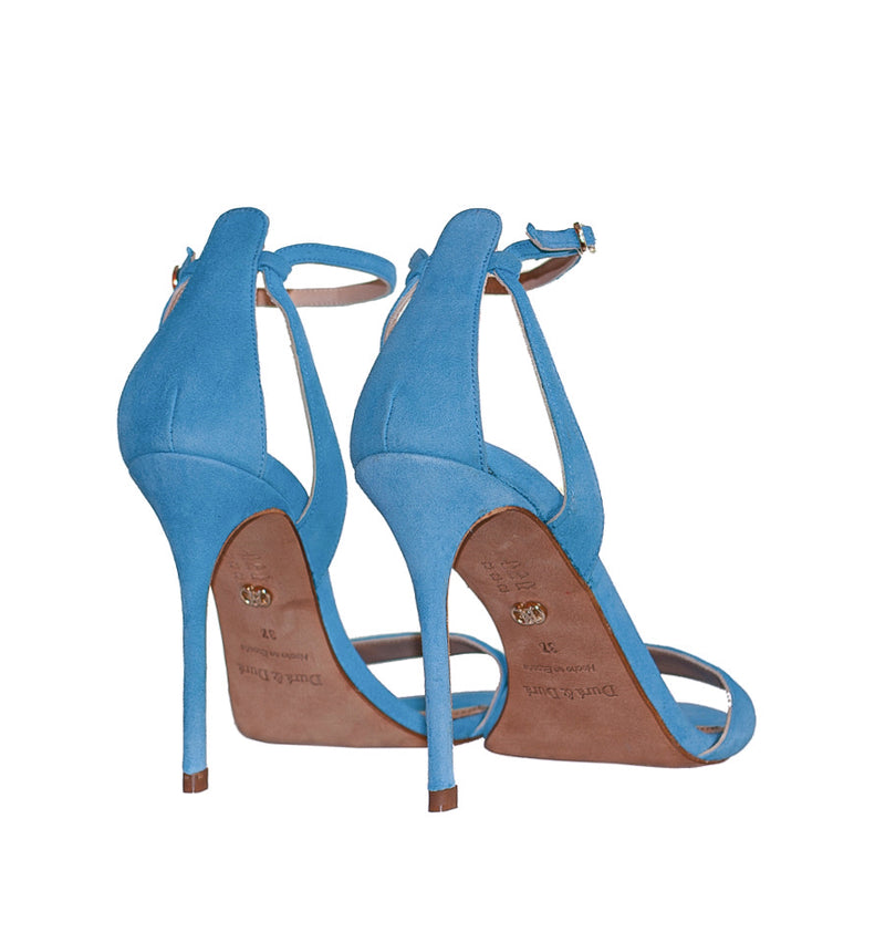 Sandalia alta con talón en azul-cielo